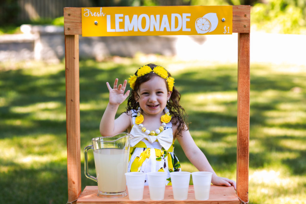 Adorable Lemonade Stand Photoshoot Check Out the Photos