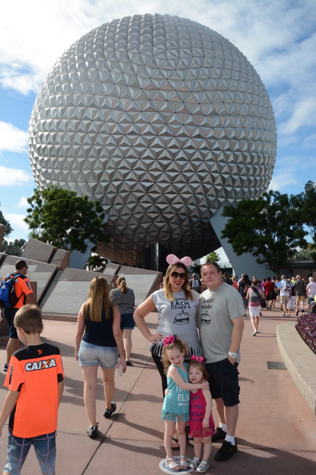 Comprehensive Disney Travel Guide Fast Passes & Rides